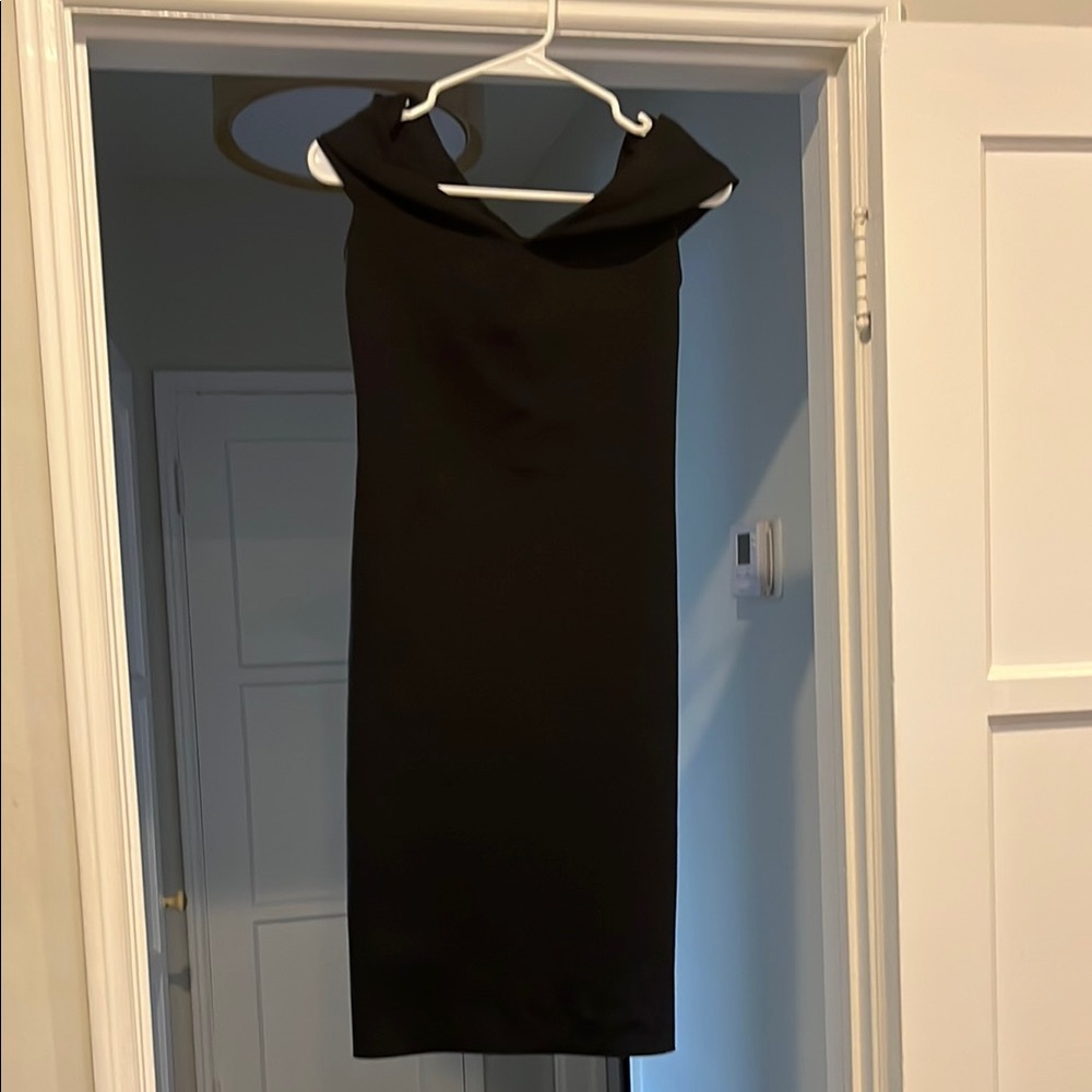 Elegant Black Sleeveless Dress
